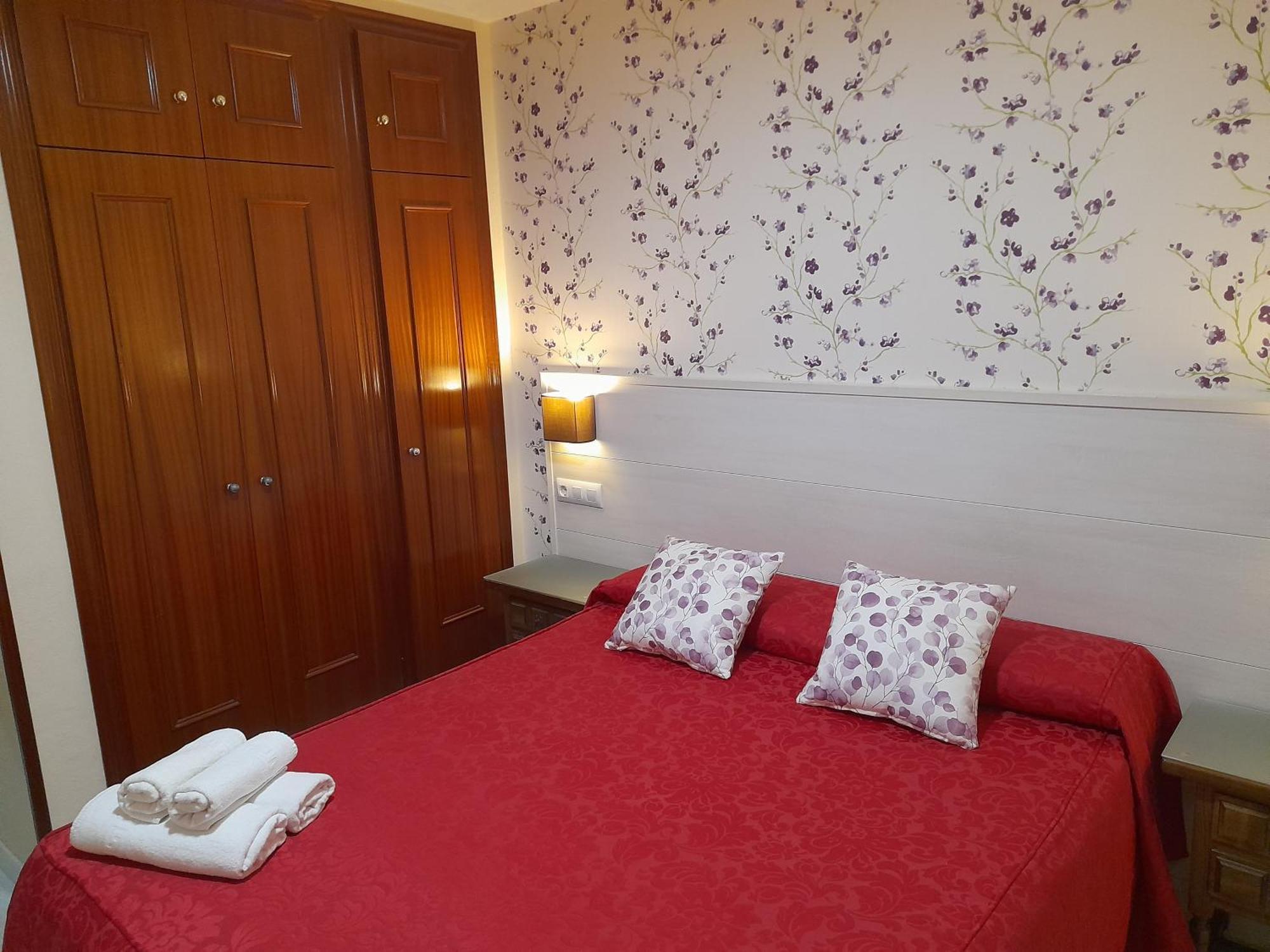 Hostal San Roque Guadalajara Bagian luar foto
