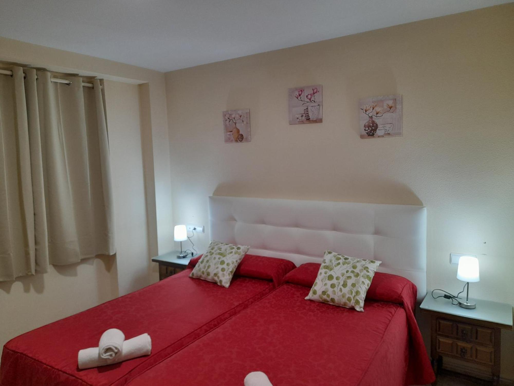 Hostal San Roque Guadalajara Bagian luar foto