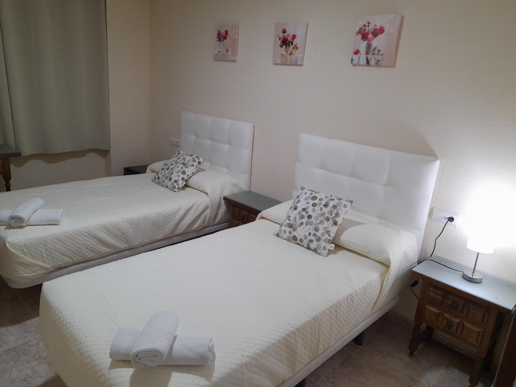 Hostal San Roque Guadalajara Bagian luar foto